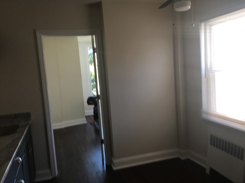 Building Photo - 710 Grand Ave