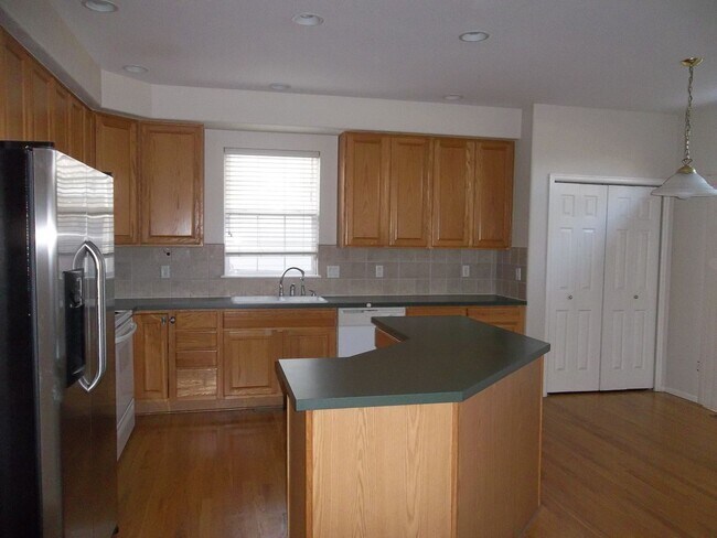 Building Photo - 2514 Rock Creek Dr
