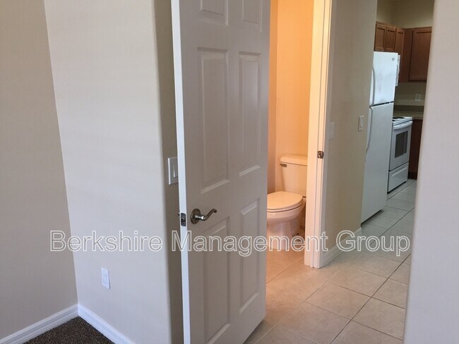 Building Photo - 5041 Chipotle Ln