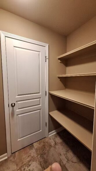 Building Photo - 3104 Cross Creek Dr