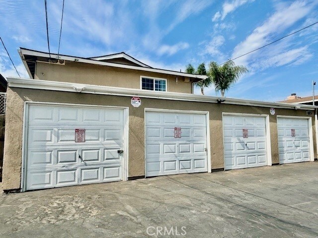 Building Photo - 17102 Emerald Ln