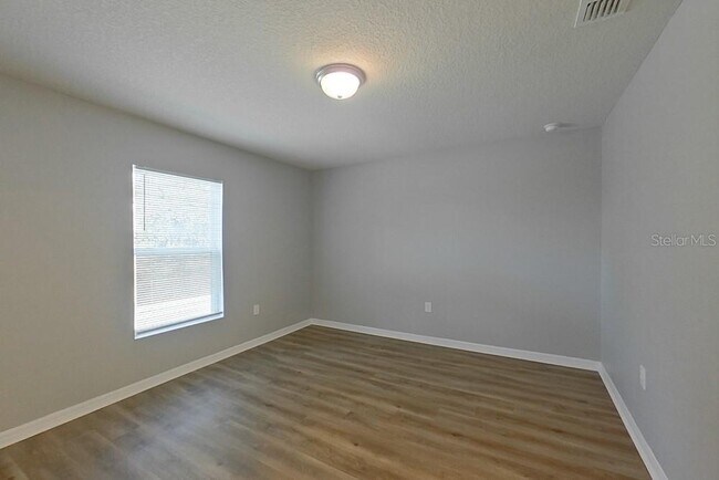 Building Photo - 2907 W Camilo Dr
