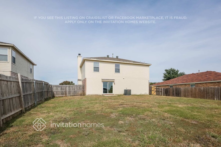 Building Photo - 1400 Cloyne Dr
