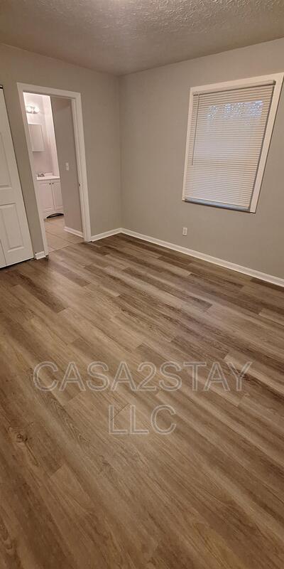 Building Photo - 674 Knox Blvd