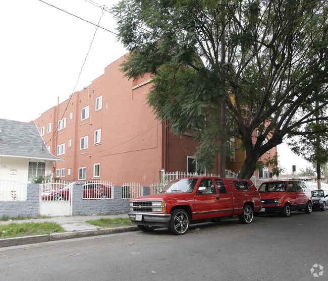 Building Photo - 5437 Virginia Ave