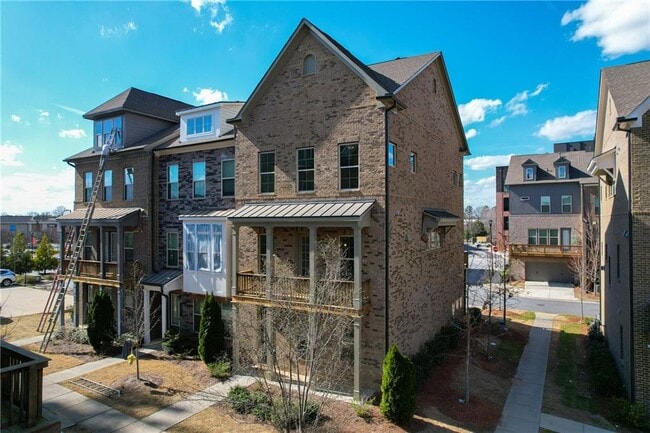 Building Photo - 5051 Pinckney Ln