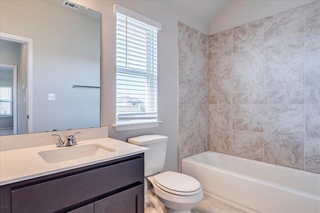 Building Photo - 116 White Dunes Dr