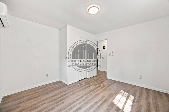 Building Photo - 1505 Joe Louis St