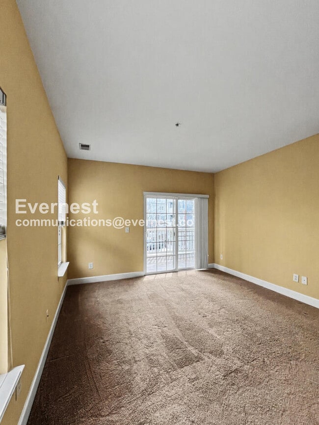 Building Photo - 7232 Althorp Way