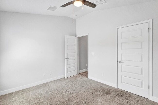Building Photo - 5348 Lugo St