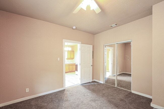 Building Photo - 228 Yucca St