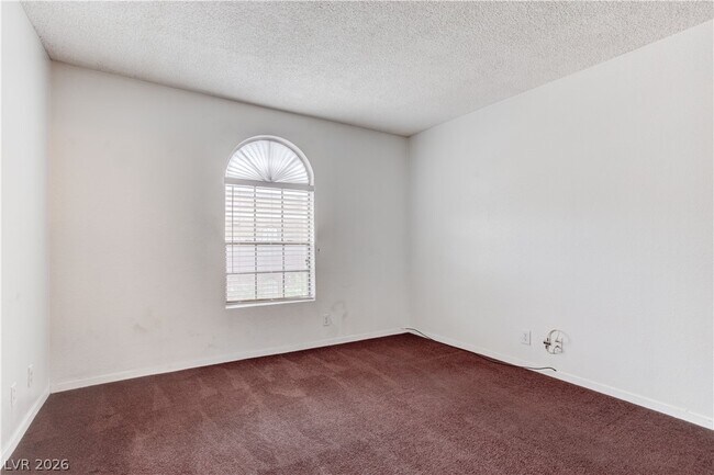Building Photo - 2975 Juniper Hills Blvd