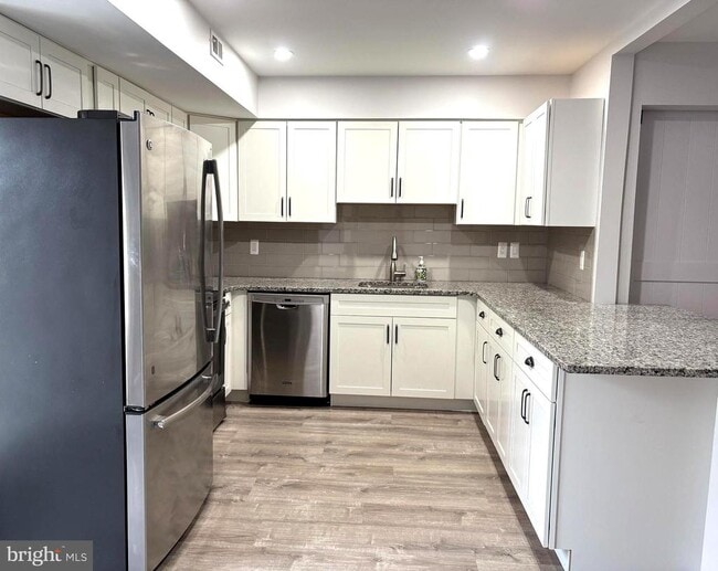 Building Photo - 1505 Potters Pl