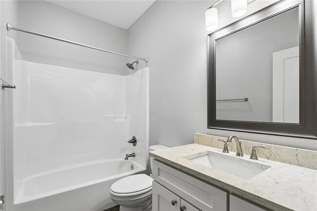 Building Photo - 60407 Vermillion Dr