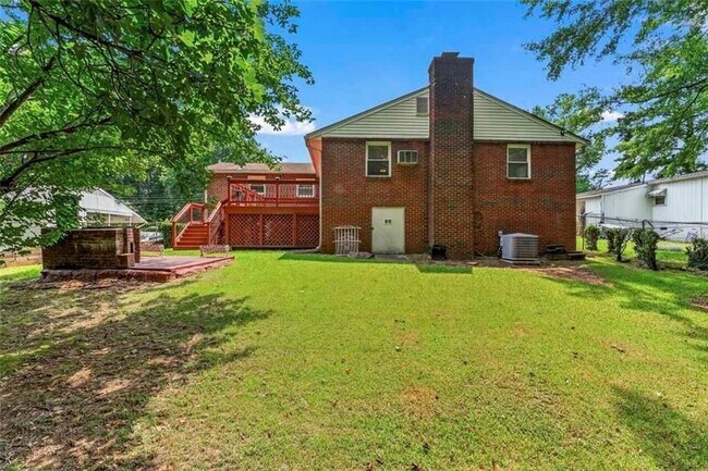 Building Photo - 3769 Amber Rd NW