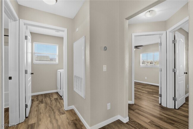 Building Photo - 7567 Violet Vista Ave