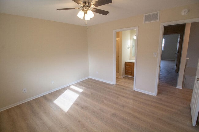 Building Photo - 3715 Hermitage Rd