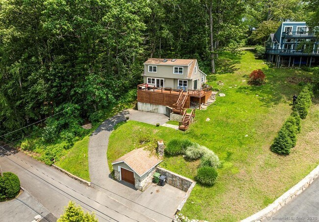 Primary Photo - 85 Lake Dr
