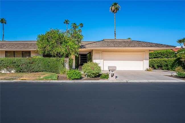 Building Photo - 21 Dartmouth Dr