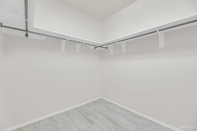 Building Photo - 21 N 21st St