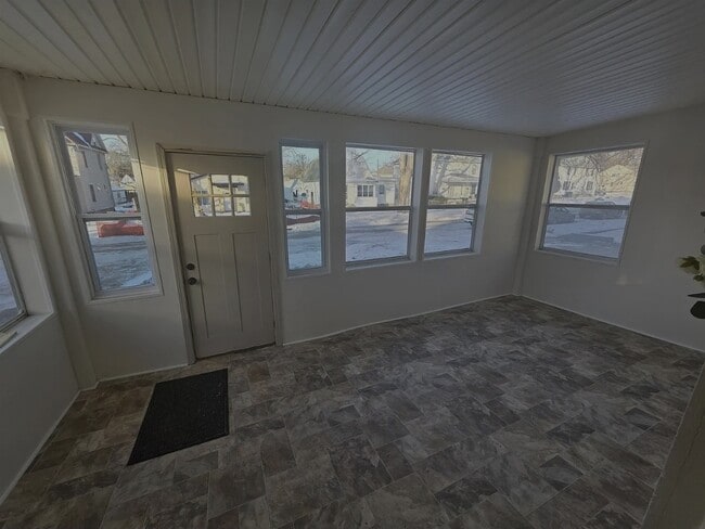 Building Photo - 1134 Bertch Ave