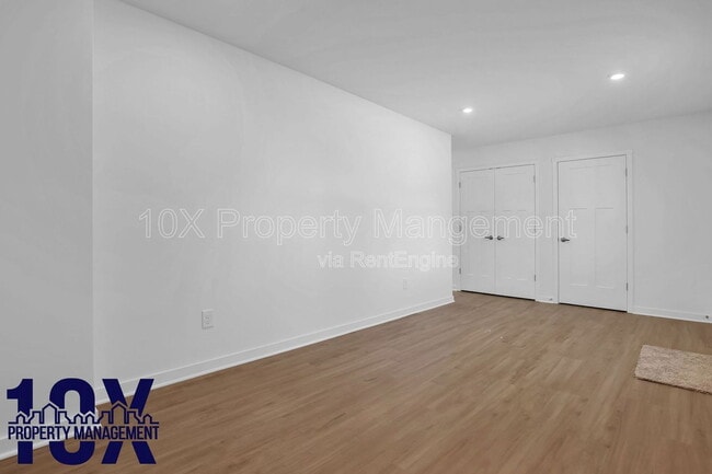 Building Photo - 3246 Mackinac Dr