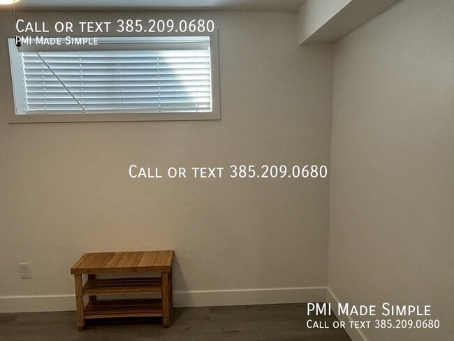 Building Photo - 258 1200 W