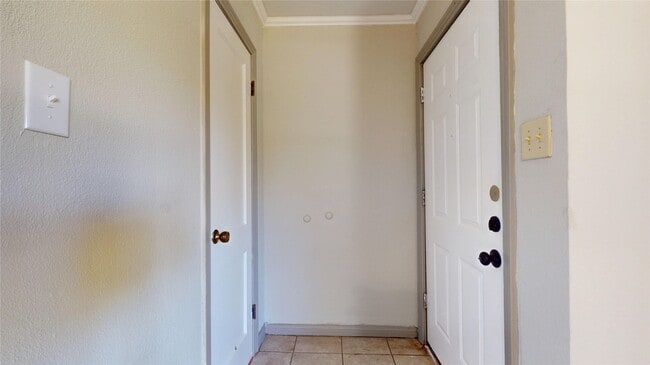 Building Photo - 1501 13th St N