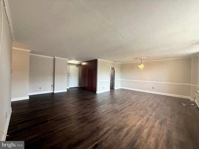Building Photo - 1301 N Harrison St