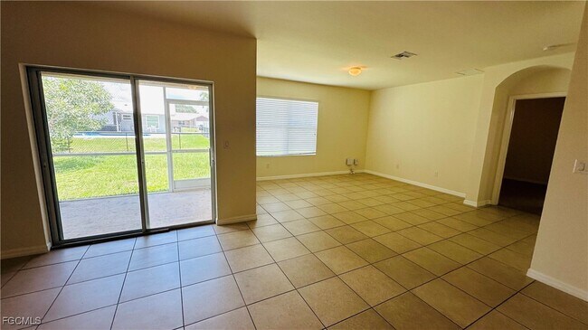 Building Photo - 4417 SW 15th Pl
