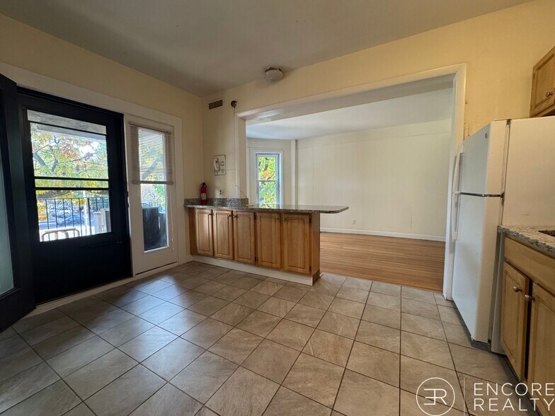 Building Photo - 1161 Commonwealth Ave