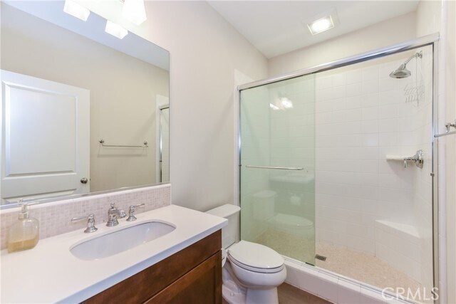 Building Photo - 67 Elmdale