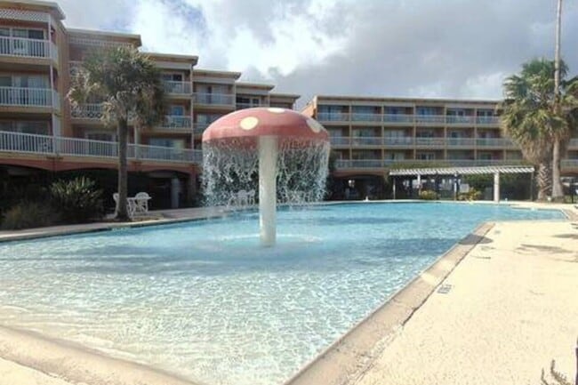 Building Photo - 6300 Seawall Blvd