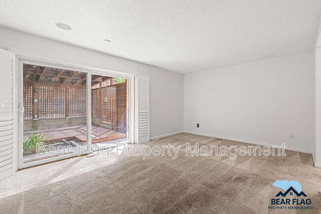 Building Photo - 7919 Ridgemont Dr