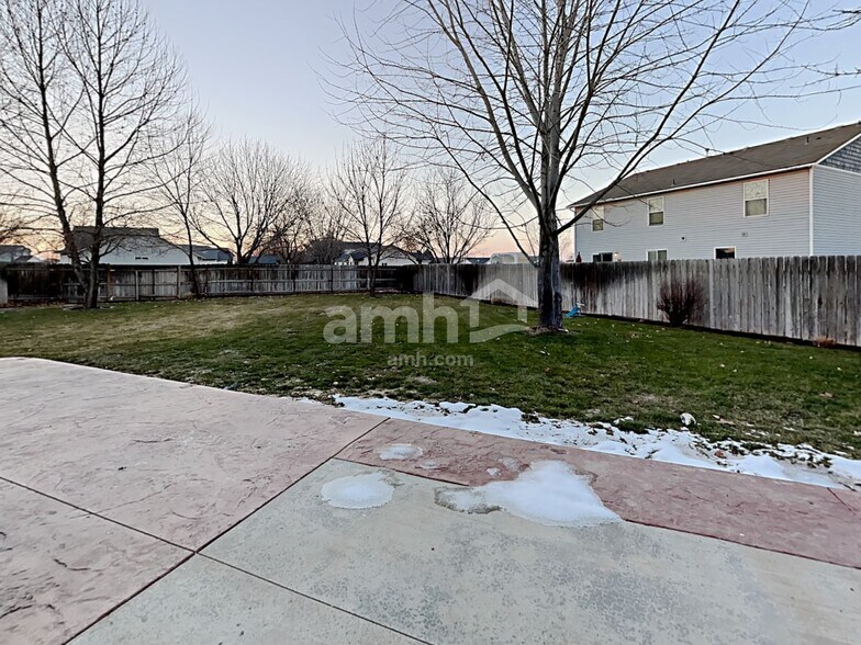 Building Photo - 19879 Alleghenny Way