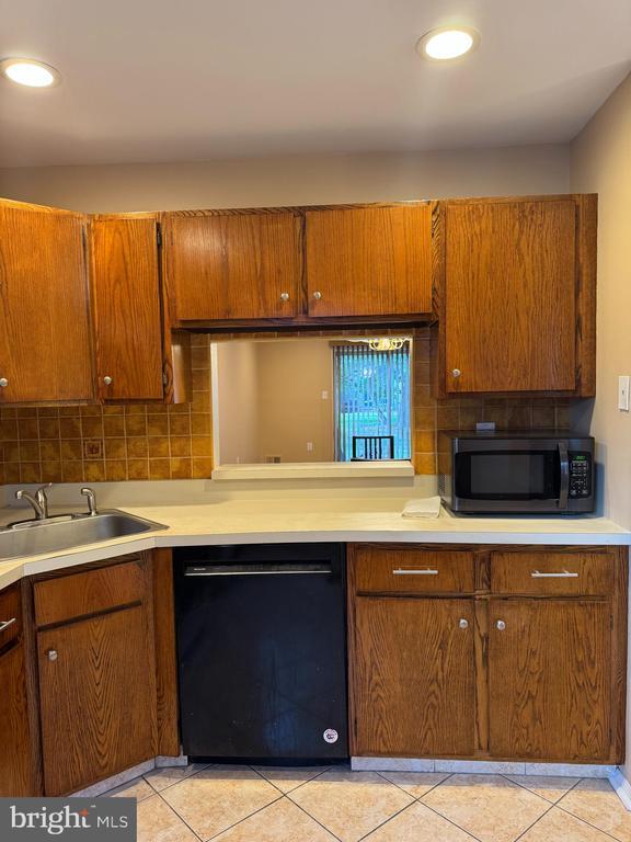 Building Photo - 286 Palombi Ct