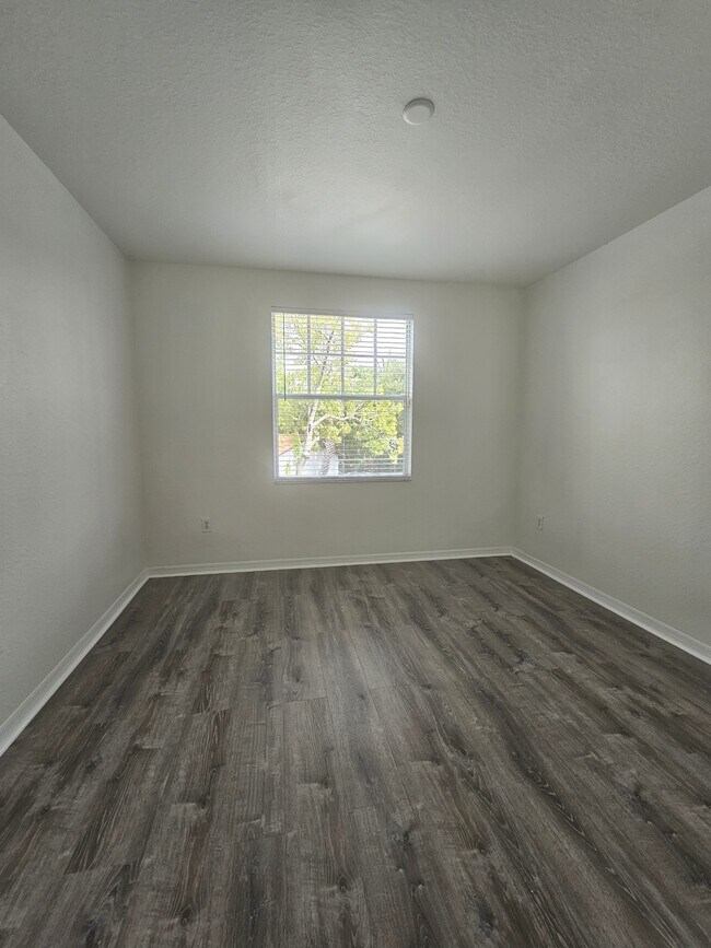 Building Photo - 7965 Preserve Cir