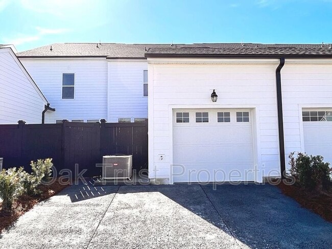 Building Photo - 117 Summer Tanager Dr