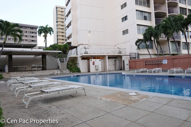 Building Photo - 2 Bed/2 Bath/1 Parking - Beautiful Unit with Nice View in Salt Lake!