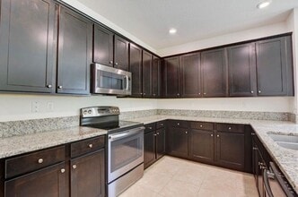 Building Photo - 8979 Gulf Run Way