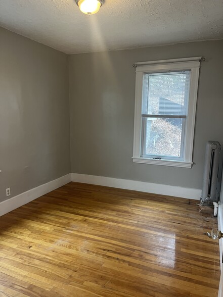 Building Photo - 81 Brantwood Rd