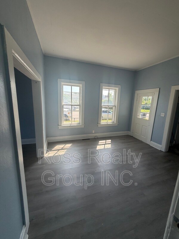 Building Photo - 108 field