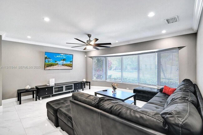 Building Photo - 1301 Rodman St