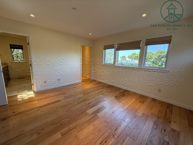 Building Photo - Charming and Refreshed Three Bed Carmel Wo...