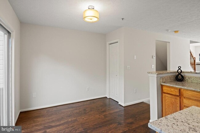 Building Photo - 16140 Edenwood Dr