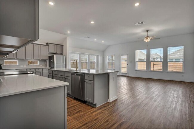 Building Photo - 506 Sixpence Ln