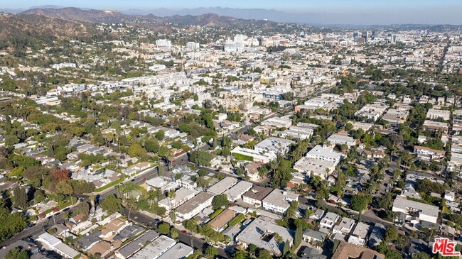 Building Photo - 1224 N Ogden Dr