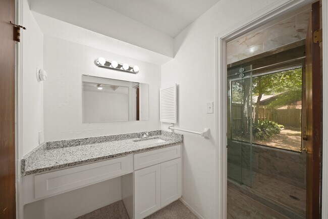 Building Photo - 2531 Anzalone Dr
