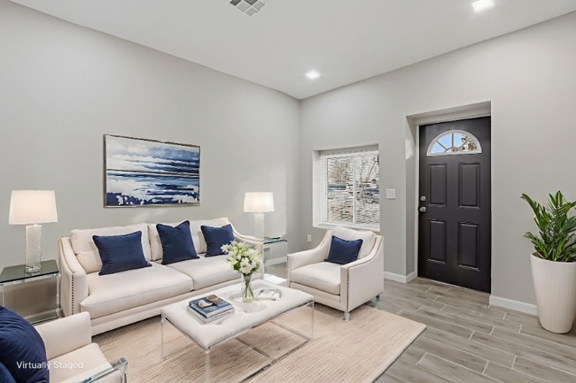 Building Photo - 9207 Santa Rosalia Ct