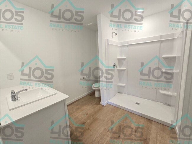 Building Photo - 20412 Deer Creek Dr